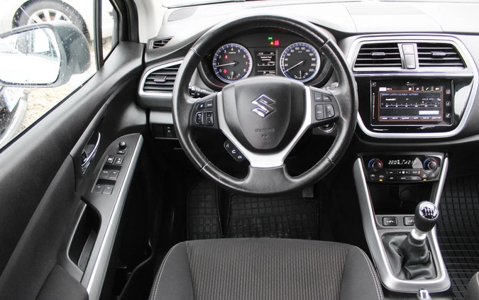 Suzuki SX4 S-Cross cena 62900 przebieg: 191500, rok produkcji 2018 z Węgorzewo małe 301